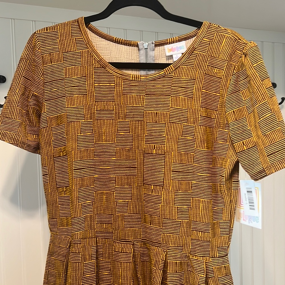 LuLaRoe Amelia